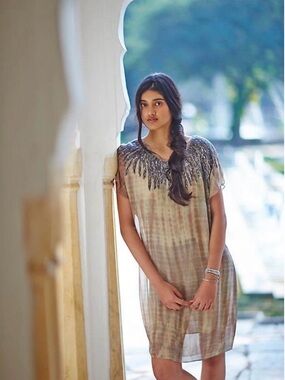 Velvet By Graham & Spencer NWT Raina Tunic Dress Sz XS Tie Dye Beaded beige chic
